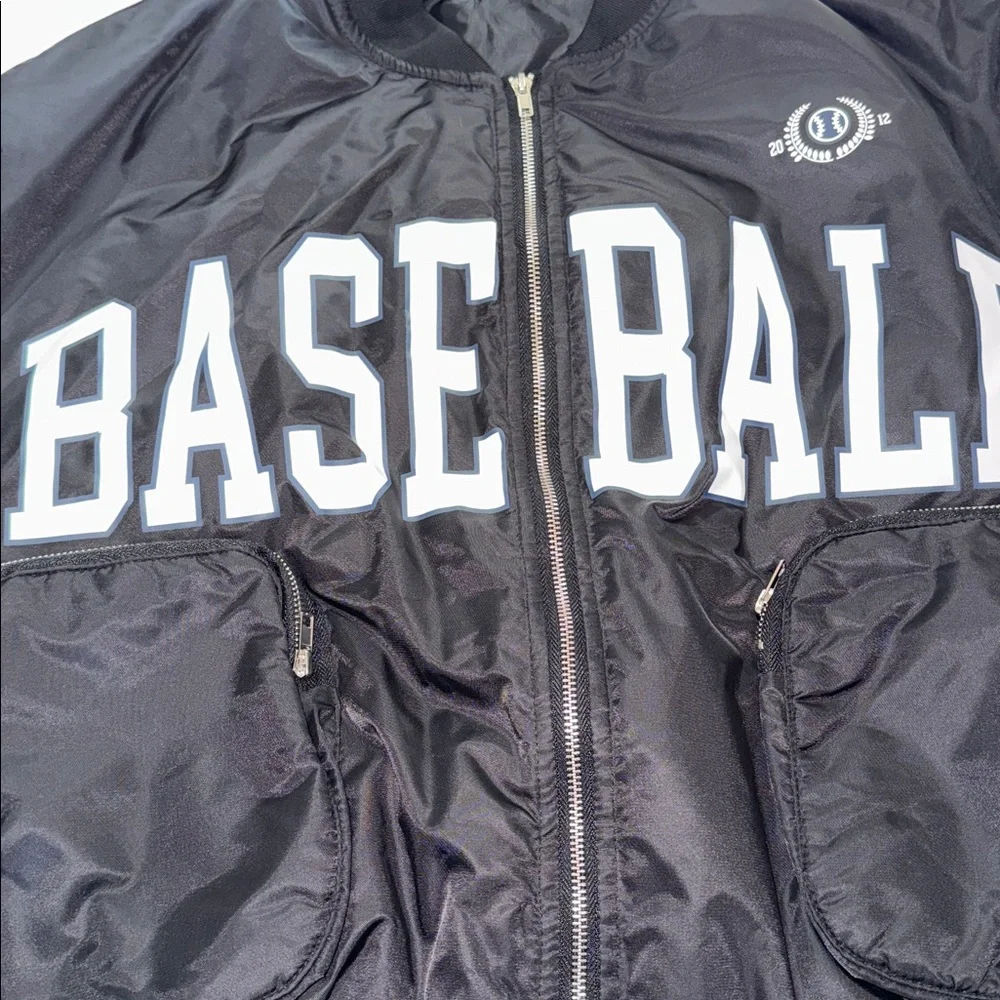PrettyLittleThing Black Varsity Bomber Jacket‎